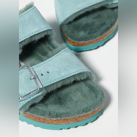 Birkenstock Sandals 🩵 - LAST PAIR - Picture 8 of 11